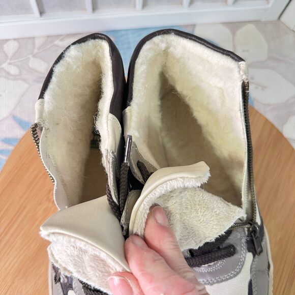 REMONTE Lace-Up Side Zipper Ankle Boots in Tan and cream - Picture 5 of 12